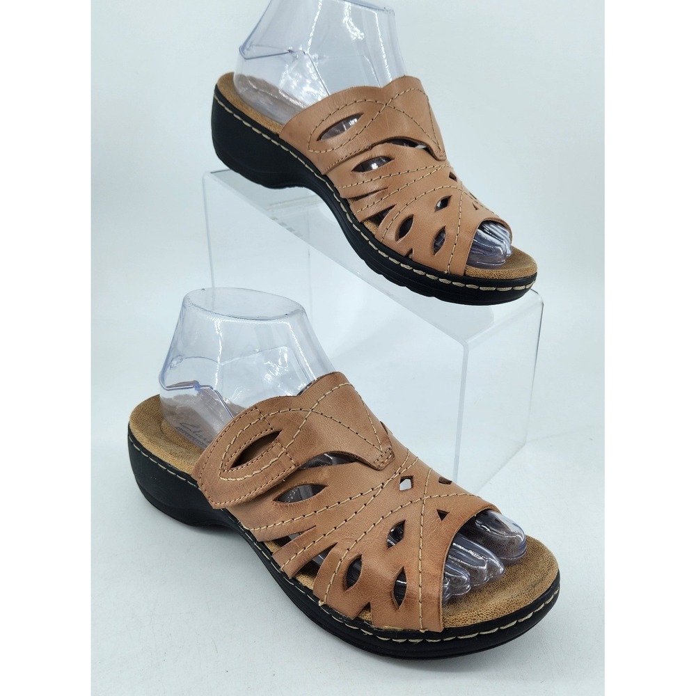 Clarks Hayla Capitol Slide Sandal Women 7.5 Tan Leather Laser Cut Wedge Open Toe
